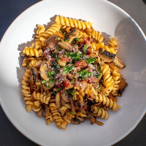 Fusilli Bacon Onions Mushrooms